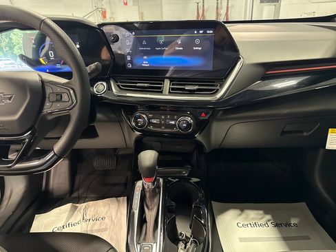 New 2026 Chevrolet Trax RS w/ Sunroof Package FWD image 12