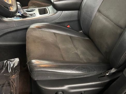 Used 2019 Jeep Grand Cherokee Altitude image 14