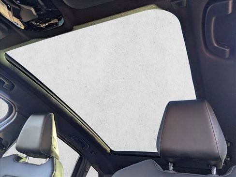 Used 2025 BMW X3 xDrive30i w/ Premium Package image 15