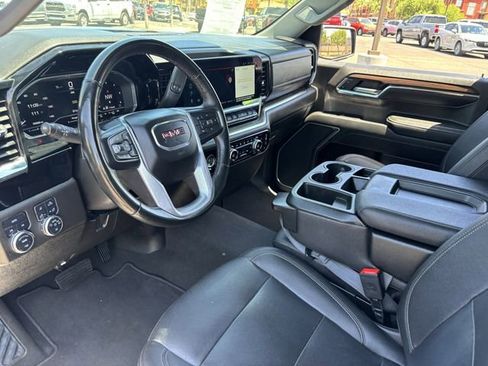 Used 2024 GMC Sierra 1500 SLT AWD/4WD image 18