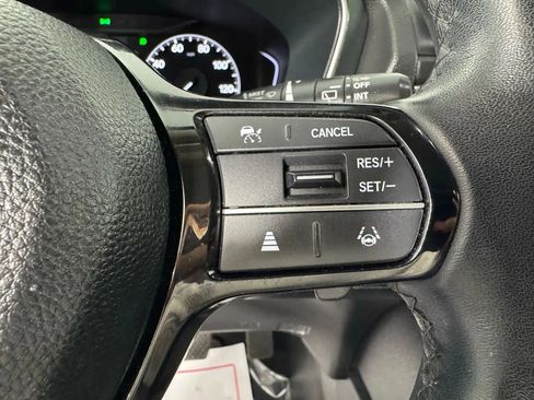 Used 2023 Honda Pilot Touring image 16