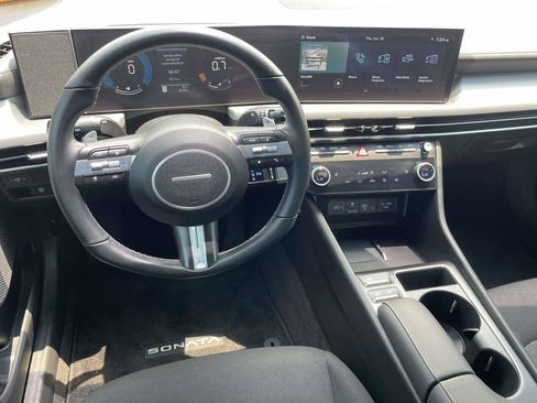 Certified 2026 Hyundai Sonata SEL FWD image 9