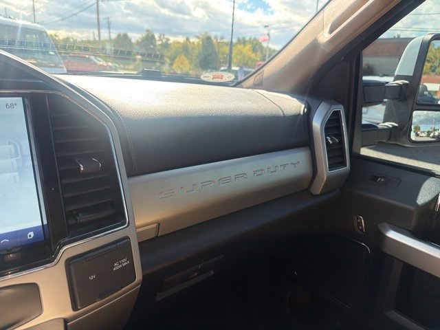 Used 2022 Ford F250 Lariat w/ Lariat Ultimate Package AWD/4WD image 26