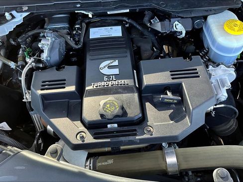 Used 2024 RAM 2500 Laramie image 40