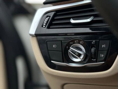 Used 2017 BMW 530i image 24