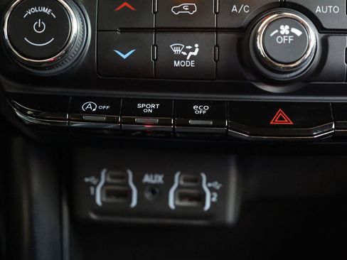Used 2021 Dodge Durango SXT w/ 3rd Row Seating Group RWD image 40