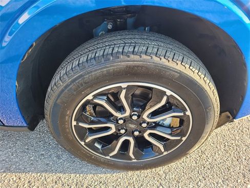 Used 2022 Ford Maverick Lariat image 19