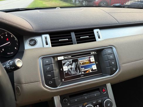 Used 2016 Land Rover Range Rover Evoque SE Premium image 29