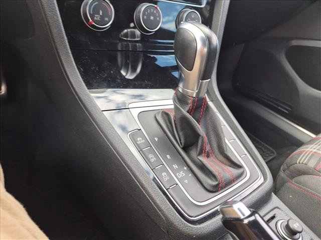 Used 2018 Volkswagen Golf 4-Door FWD image 12