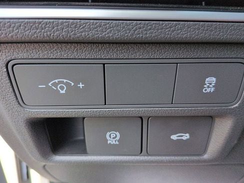 Used 2025 Hyundai Sonata SEL FWD image 16