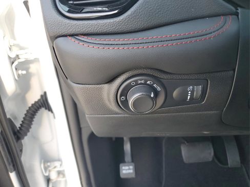 Certified 2025 Dodge Durango GT w/ Blacktop Package image 27