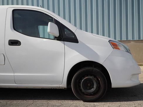 Used 2020 Nissan NV200 SV w/ Sliding Glass Door Package image 10