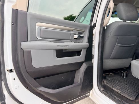 Used 2014 RAM 1500 Lone Star AWD/4WD image 12