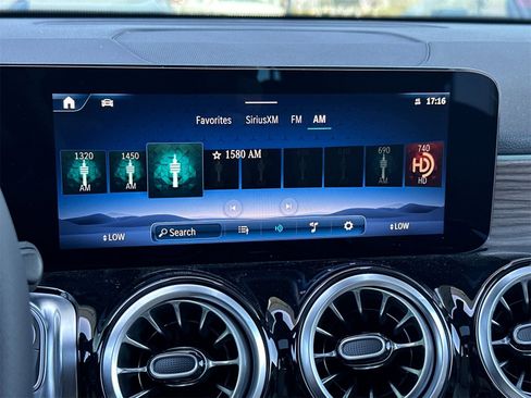 New 2026 Mercedes-Benz GLB 250 image 19