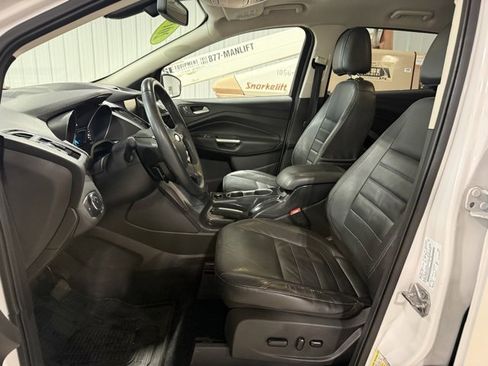 Used 2014 Ford Escape Titanium w/ Equipment Group 401A image 9