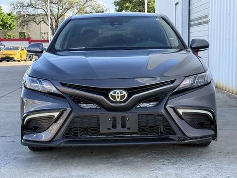 Used 2023 Toyota Camry SE w/ Convenience Package image 7