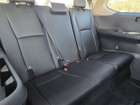 Used 2025 Toyota Grand Highlander AWD image 20