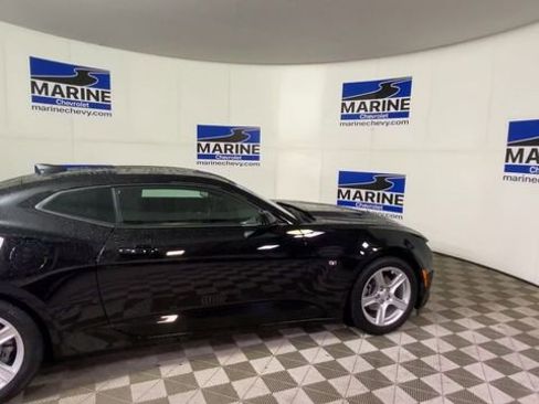 Certified 2023 Chevrolet Camaro LT image 2