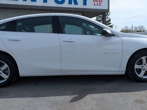 Used 2025 Chevrolet Malibu LS FWD image 20