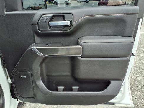 Used 2021 GMC Sierra 1500 AT4 w/ AT4 Value Package AWD/4WD image 15