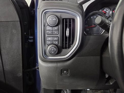 Used 2021 Chevrolet Silverado 1500 LT Trail Boss image 18