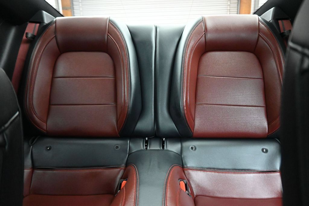 Used 2025 Ford Mustang GT Premium RWD image 30