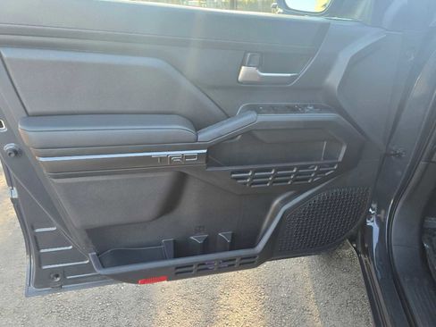 Used 2024 Toyota Tacoma TRD Off-Road image 22