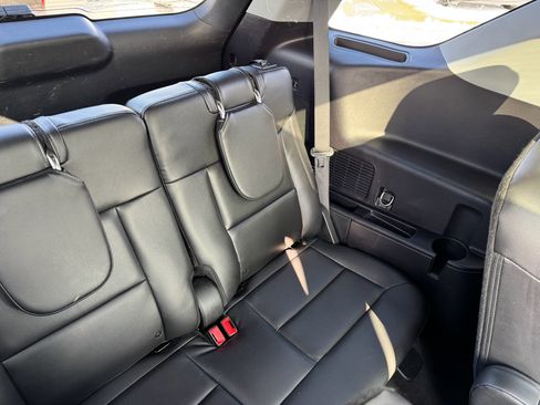 Certified 2022 Ford Explorer Limited w/ Equipment Group 301A image 22