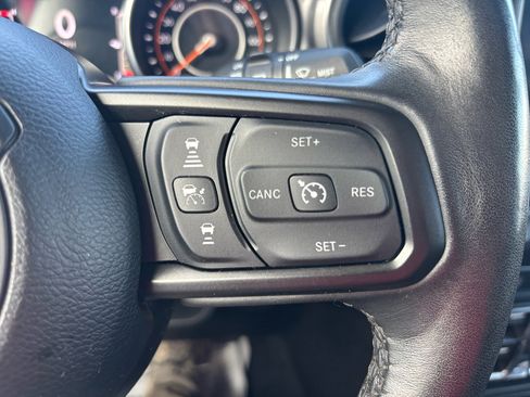 Used 2023 Jeep Wrangler Unlimited Sport image 17