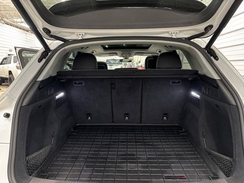 Used 2019 Audi Q5 2.0T Premium Plus w/ Premium Plus Package image 27