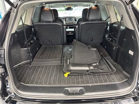 Used 2018 Toyota Highlander XLE AWD/4WD image 27