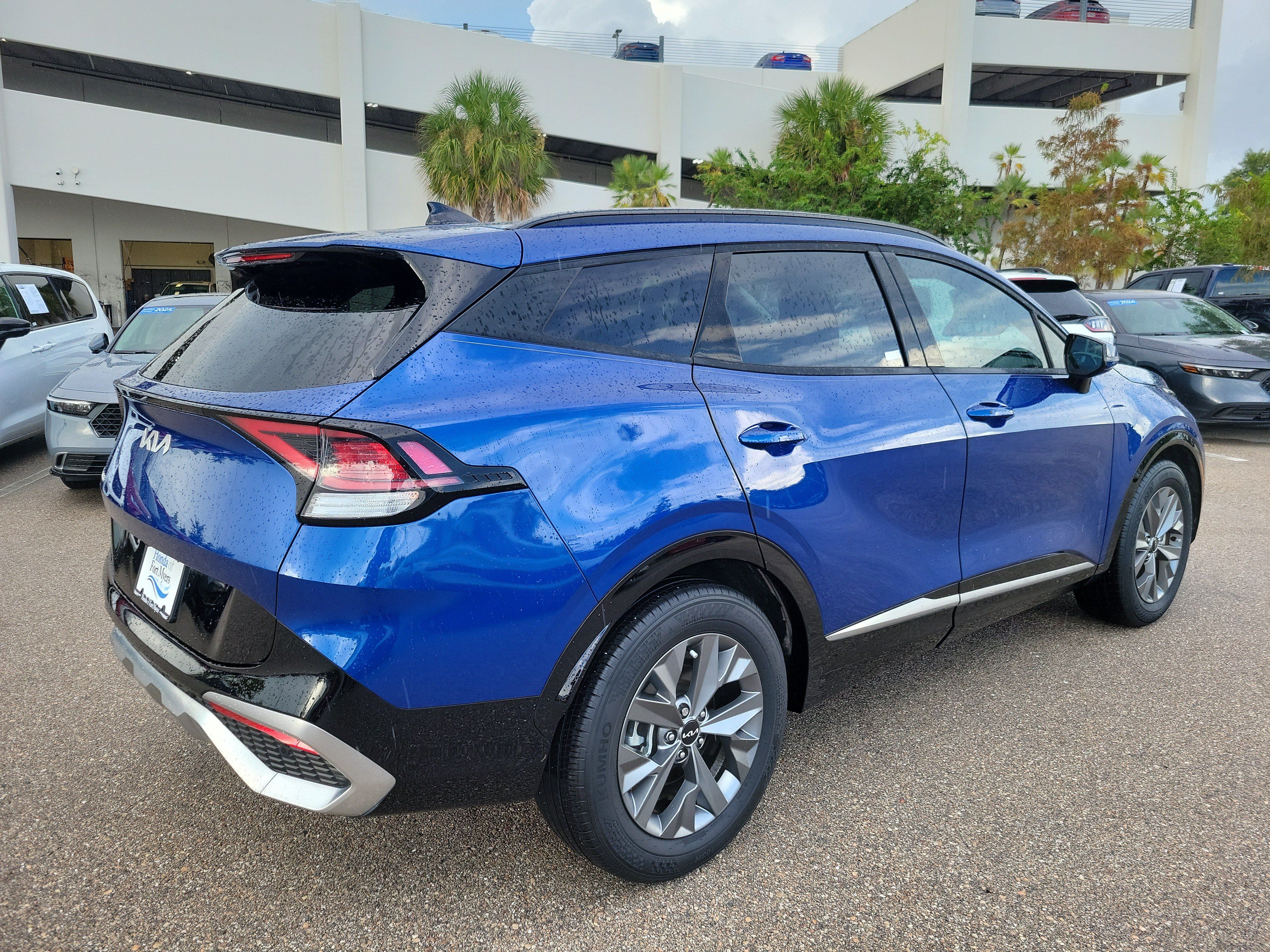 Used 2023 Kia Sportage SX FWD image 4