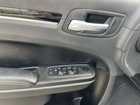 Used 2021 Chrysler 300 S image 10