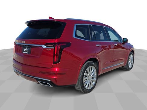 Used 2021 Cadillac XT6 Premium Luxury image 8