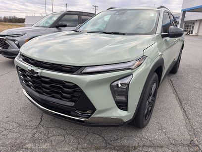 New 2026 Chevrolet Trax ACTIV w/ Sunroof Package