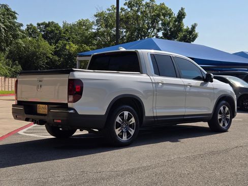 Used 2019 Honda Ridgeline RTL-T image 3