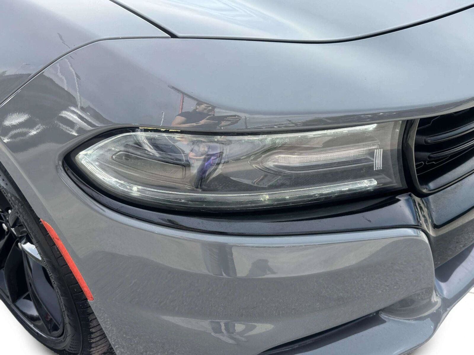 Used 2018 Dodge Charger SXT w/ Blacktop Package RWD image 11