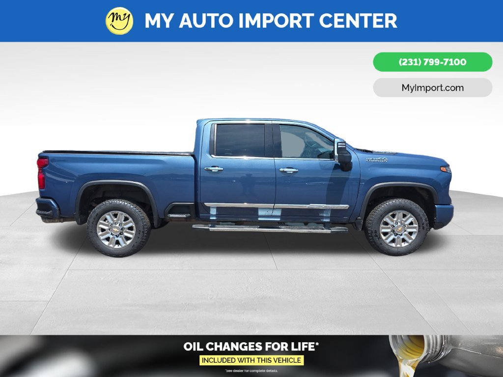 Used 2024 Chevrolet Silverado 3500 High Country w/ Technology Package AWD/4WD image 5