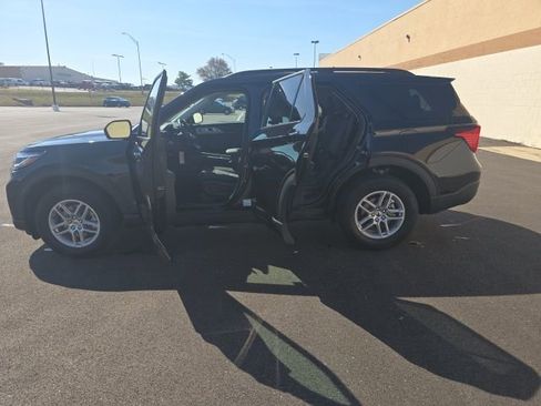 New 2026 Ford Explorer Active AWD/4WD image 12