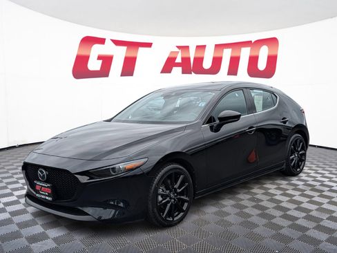 Used 2020 MAZDA MAZDA3 AWD Hatchback w/ Premium Pkg image 2