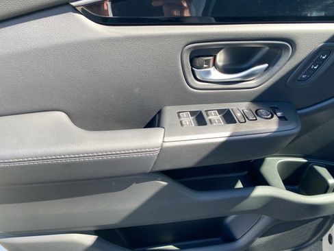 Certified 2025 Honda Pilot EX-L image 36