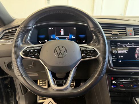 Used 2022 Volkswagen Tiguan SE R-Line AWD/4WD image 25