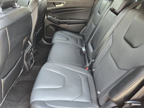 Used 2018 Ford Edge Titanium w/ Equipment Group 301A image 31