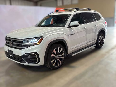 Used 2023 Volkswagen Atlas SEL Premium image 4