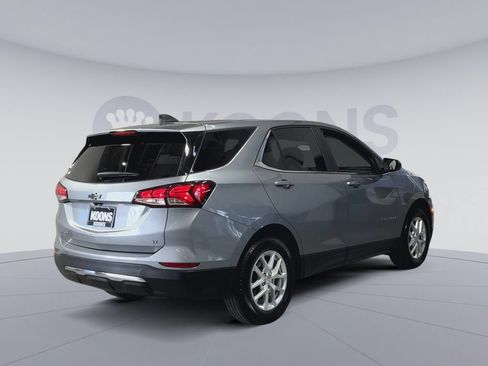 Used 2024 Chevrolet Equinox LT w/ LPO, Floor Liner Package FWD image 11