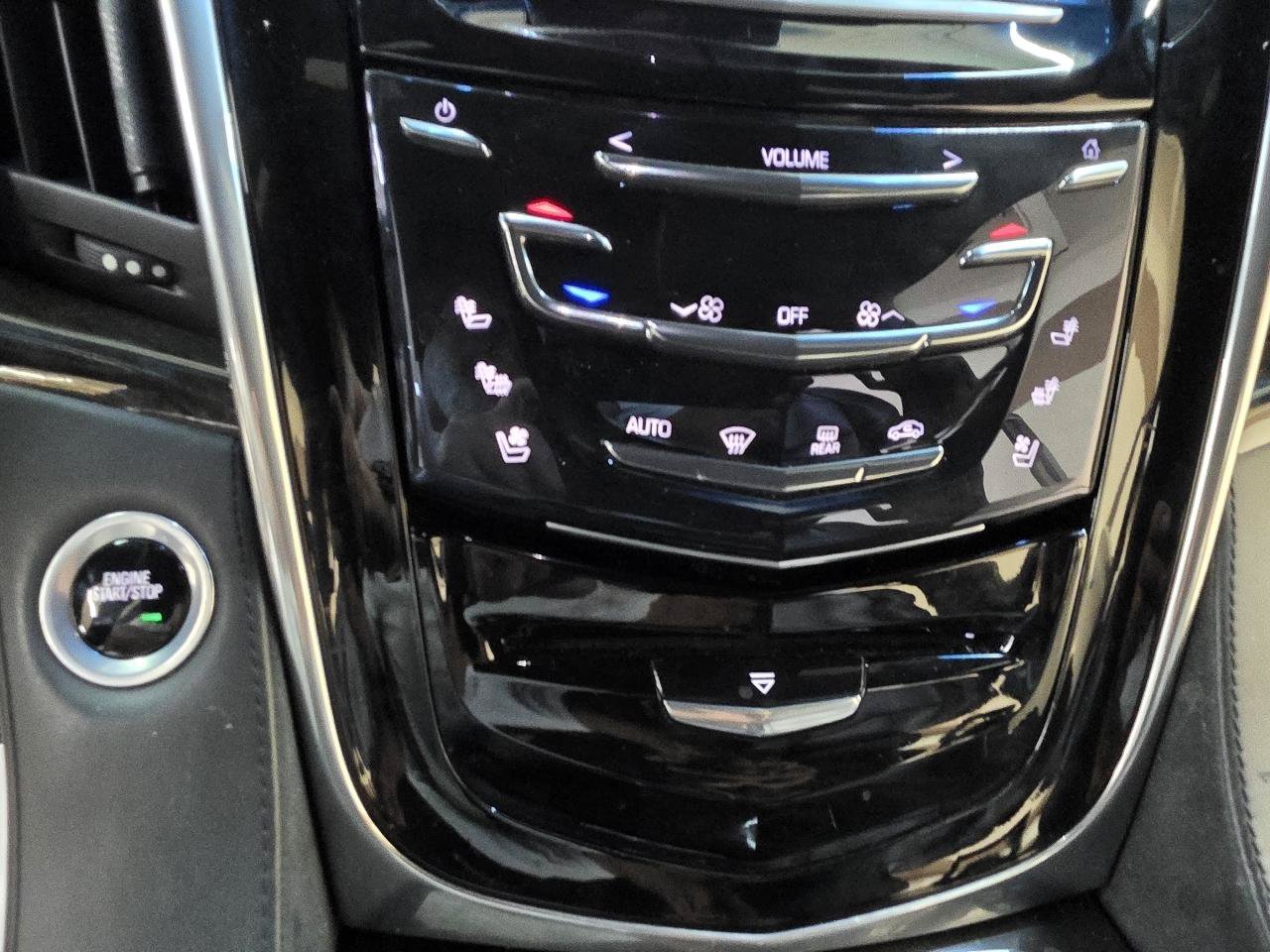 Used 2018 Cadillac Escalade ESV Platinum AWD/4WD image 37