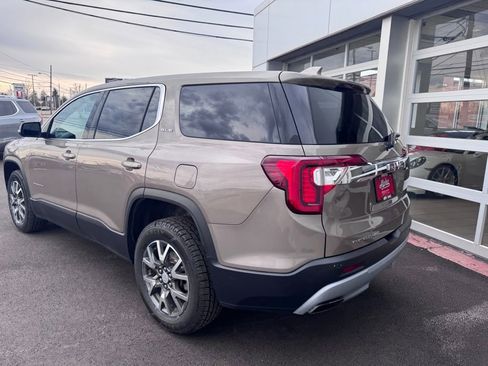 Used 2023 GMC Acadia SLE w/ LPO, Floor Liner Package image 3