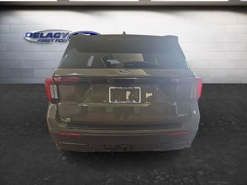 Used 2026 Ford Explorer ST-Line image 4