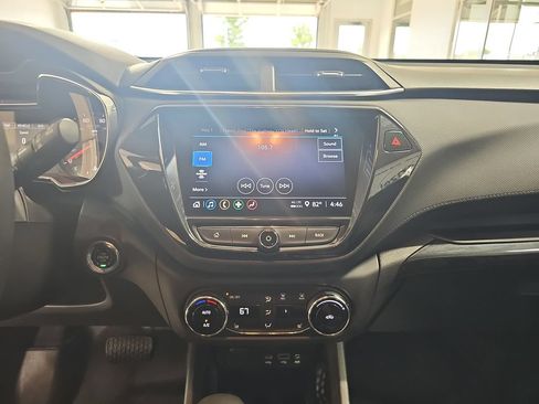 Certified 2022 Chevrolet TrailBlazer LT w/ Convenience Package AWD/4WD image 25