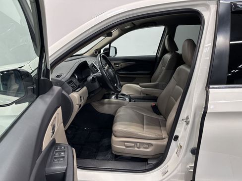 Used 2017 Honda Ridgeline RTL image 10